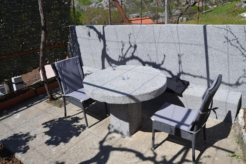Una Apartment Cetinje Exteriör bild